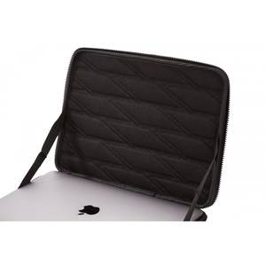 Thule Gauntlet MacBook® Sleeve 13" 3